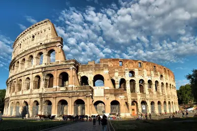 a large building with people standing in front of it at Bed and Breakfast Piazza Vittorio87 in Rome