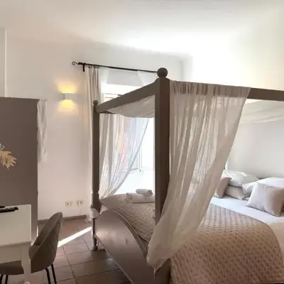 Aenea's B&B