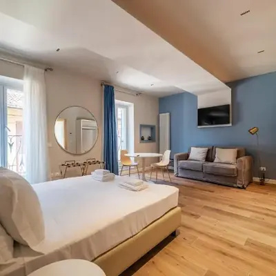 Luxury Corso Suite - DesignD Stays