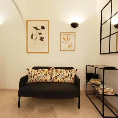 LAVINIA VATICAN HOME