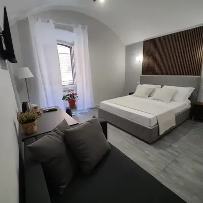 Holiday 168 Guest House