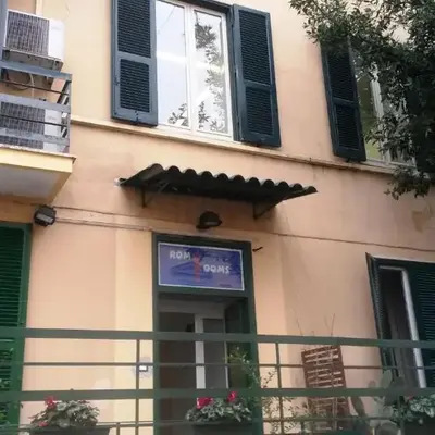 Roma Art Rooms