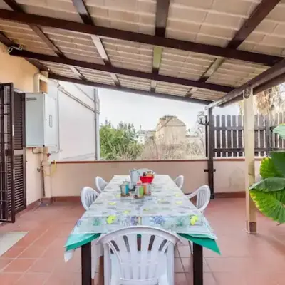Appartamento per chi ama gustare il caffè in terrazzo