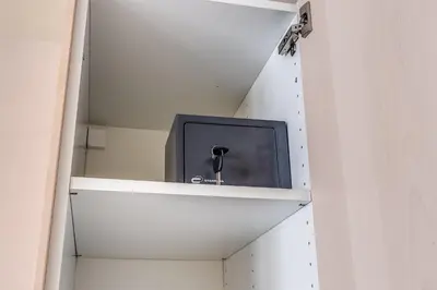 a tv sitting on a shelf in a room at Rdd in Rome