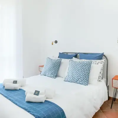 Vinylogy Apartment 5to Piano