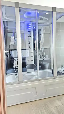 a display window of a laboratory with a chair in it at Convenient Booking B&B in Rome