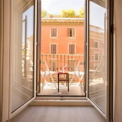 GuestHost - La finestra sui palazzi di Roma Apartment