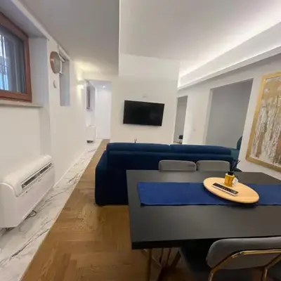 Savoia House