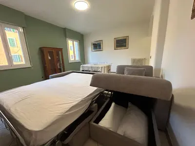 a hospital bed in a room with a window at Casa dei fiori by GHOR in Rome