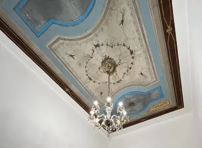 a bedroom with a large bed with a blue ceiling at Heaven Luxury Home - 4 br, 3 bth, 13 pr, dowtown in Rome