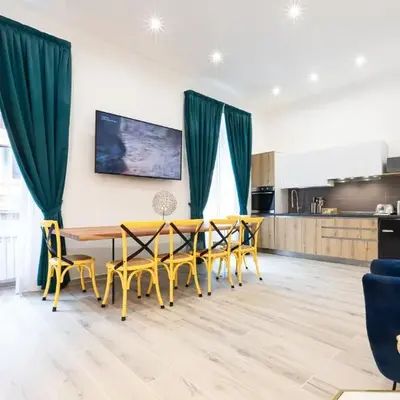Trastevere Exclusive Three Bedroom Apartment