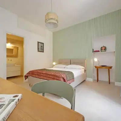 Vatican apartment with parking