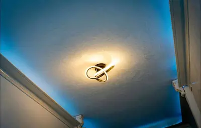 a light on the ceiling of a room at Apartment Colli [3m metro] in Rome