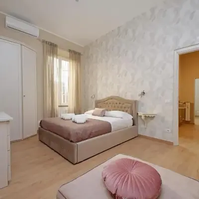 Julius House