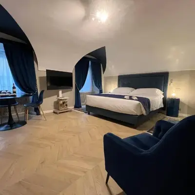 Rome luxury blue suites- IMPERIAL
