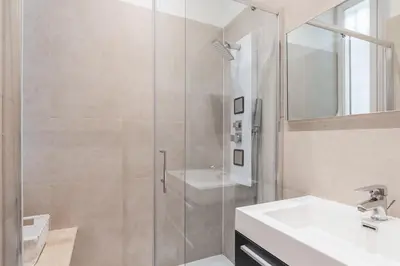 a bathroom with a shower and a sink at Scipioni Vatican Studio distante 10 minuti a piedi dal Vaticano in Rome
