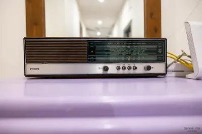 a microwave oven sitting on top of a counter at Green Hill Rome Suite Home in Rome