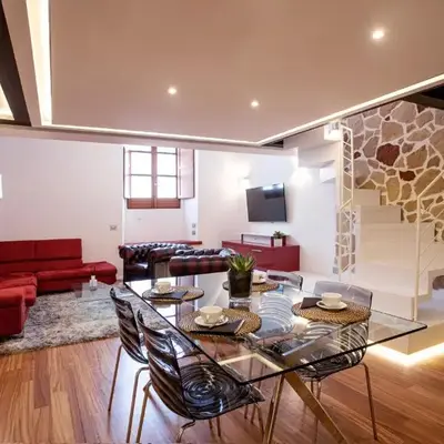 Pantheon Luxury Apartment