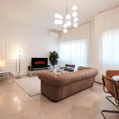 Elegante appartamento con 3 Camere da letto vicino il Centro