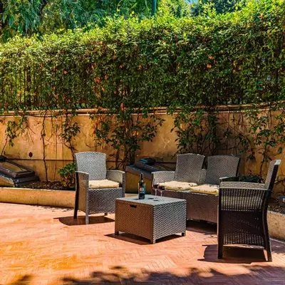 Caracalla garden House