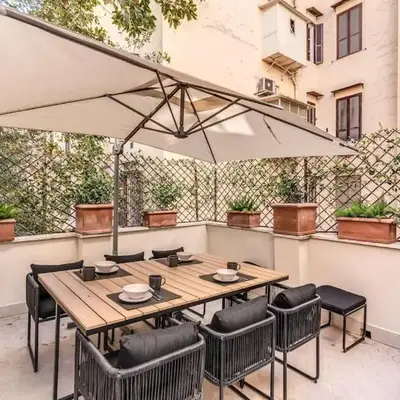 3 bedroom apartment Via Genova Monti area