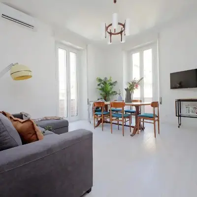 Eroi Spacious Apartment