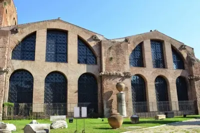 a large brick building with large windows at Apt Central Magenta in Rome