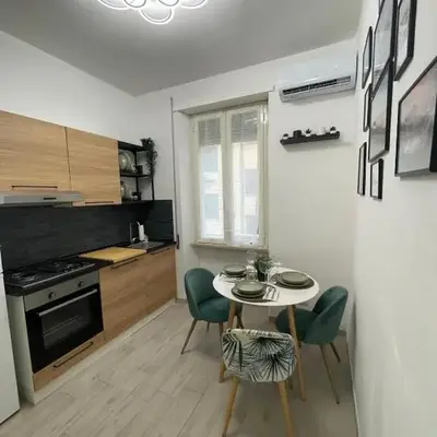 RHome Apartment