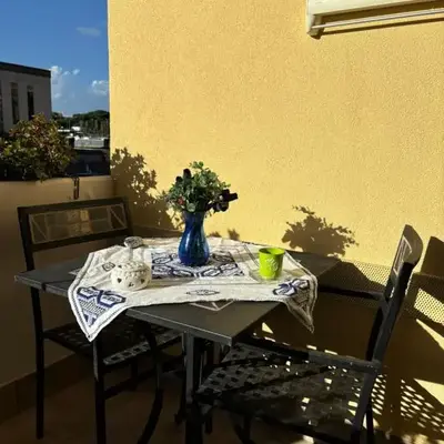 GrElly's House - Holiday in Rome - 50 meters from the Metro