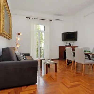 4BNB - Queen Mary Vatican Home