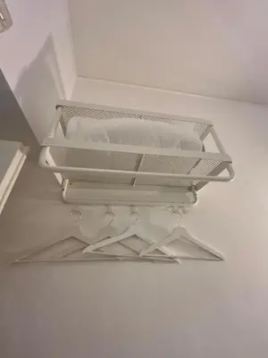 an empty shelf in a ceiling with white walls at Don sweet home-Hedi in Rome