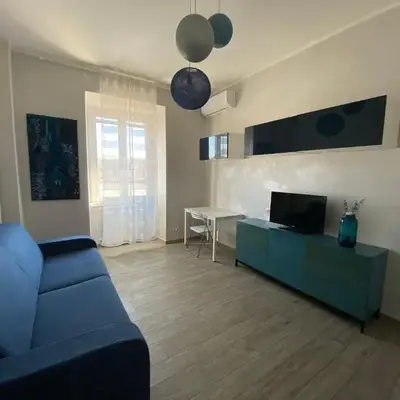 Lola's house