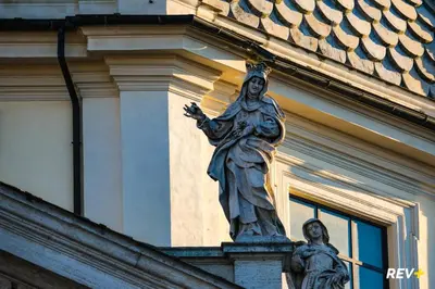 a statue of a woman on the side of a building at Art Apartment Rome City Center in Rome