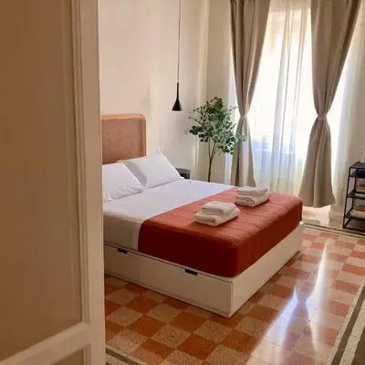 Peaceful Roman Retreat