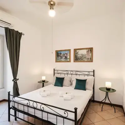 Colosseum 3 rooms & 4 bathrooms with garden