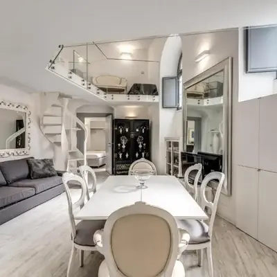 Elegant flat in the Historic Rome near Colosseum!