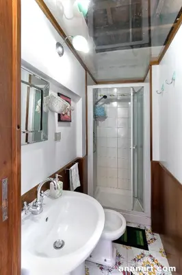 a bathroom with a sink and a toilet at Nido tra le cupole, terrazza panoramica, Wi-Fi , AC in Rome