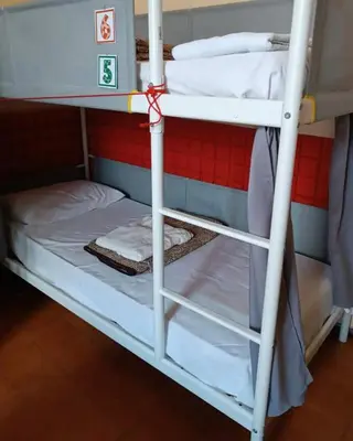 a pair of bunk beds in a dorm room at Qiyuan Hotel in Rome