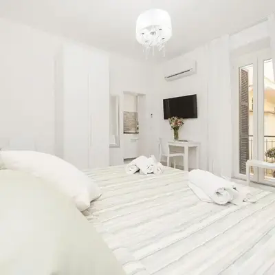White Flat Termini