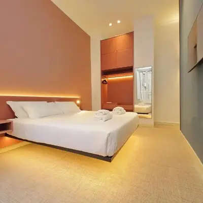 Velvet Inn