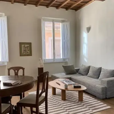 Artist apartment in the heart of Trastevere