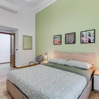 3-Bedroom Home Near Trastevere Station