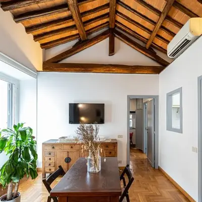 Piazza Navona the most central apartment