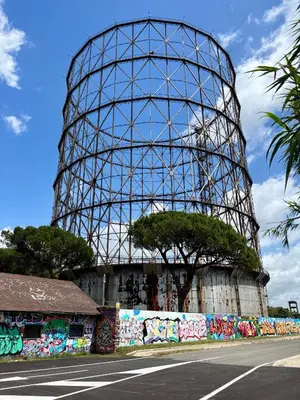 a large metal structure in the middle of a street at Casa Dea Piramide in Rome