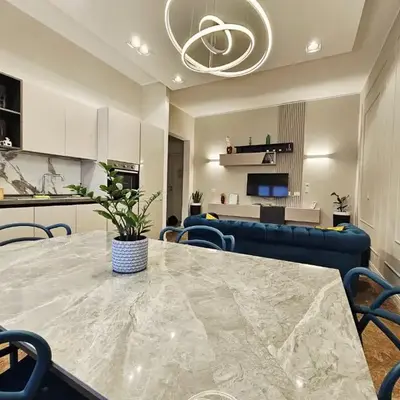 Upper San Pietro elegant flat on metro A with a view