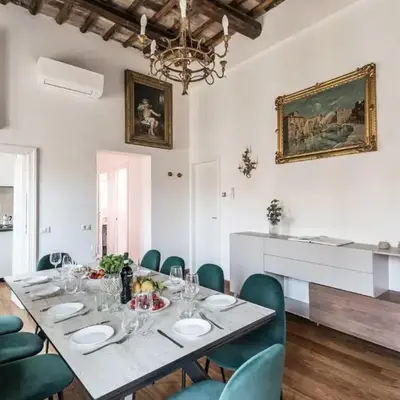 The Best Rent - Spacious multi-room apartment on Via Cavour
