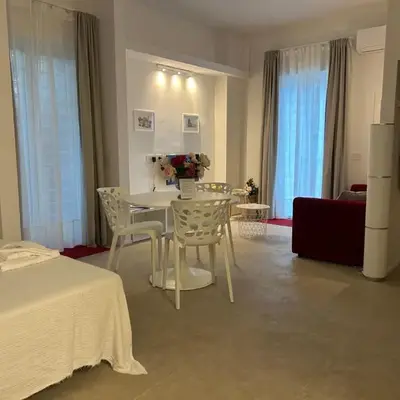 Trecento7Flat