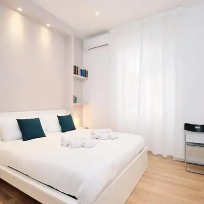 Elegant Apartment near the Centre - Wi-Fi & Netflix Free
