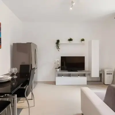 Appartamento Moderno nel Cuore di Roma