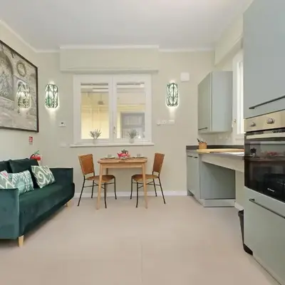 Gioia's Flat